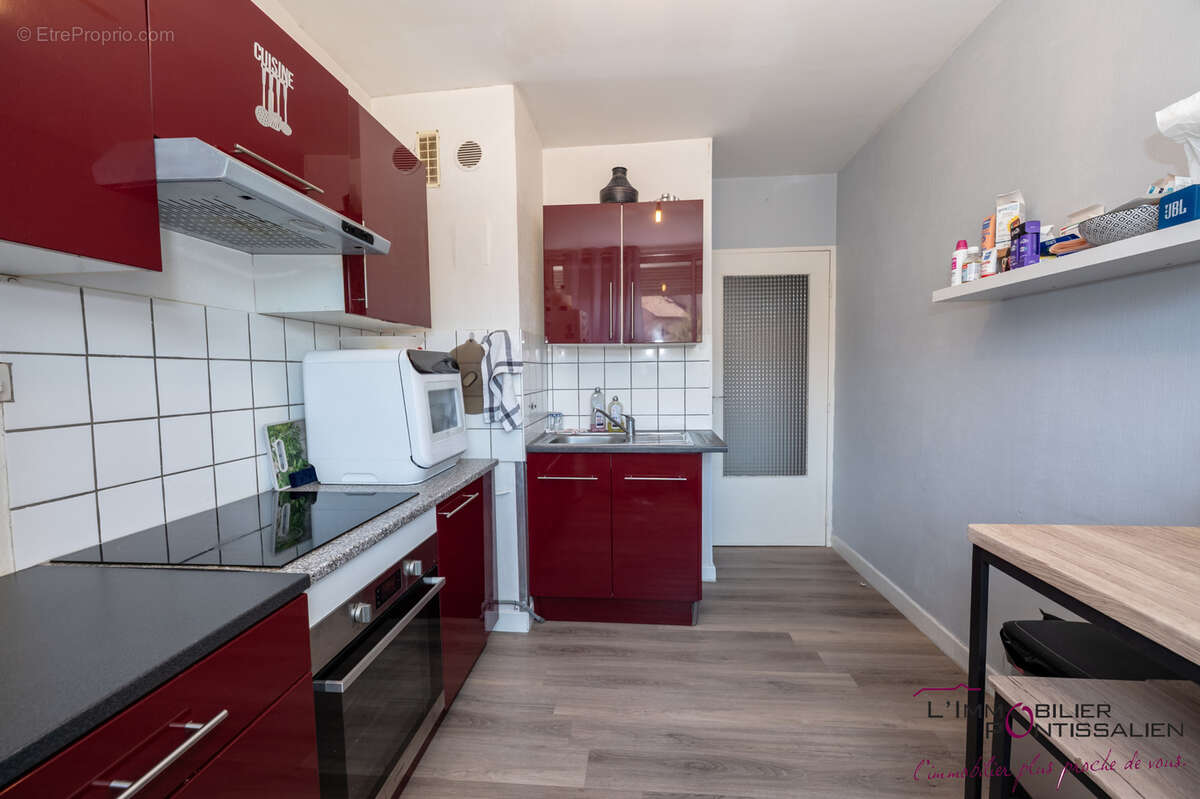 Pontarlier - appartement t2 - balcon - ascenseur - photo 7