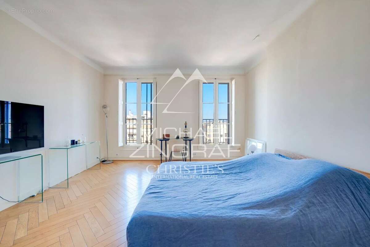 Appartement à MARSEILLE-6E