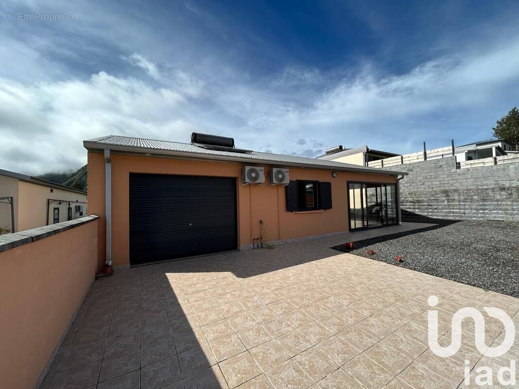 Photo 1 - Maison à LA PLAINE-DES-PALMISTES