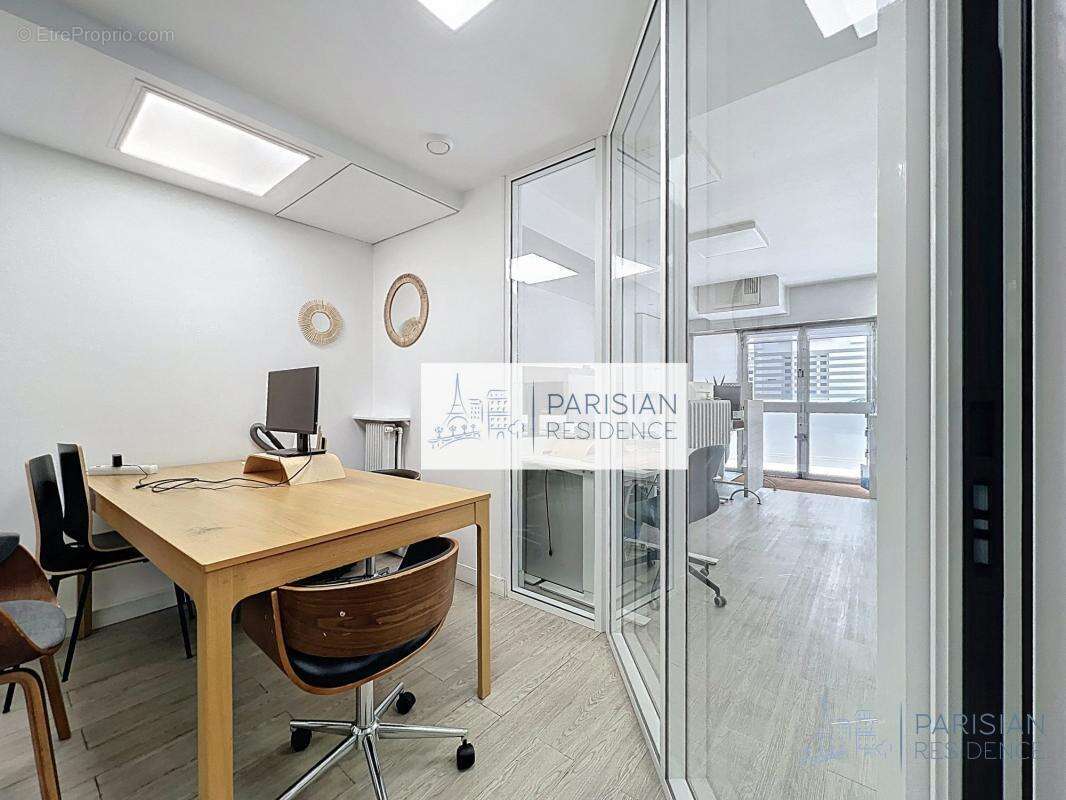 Commerce à PARIS-7E