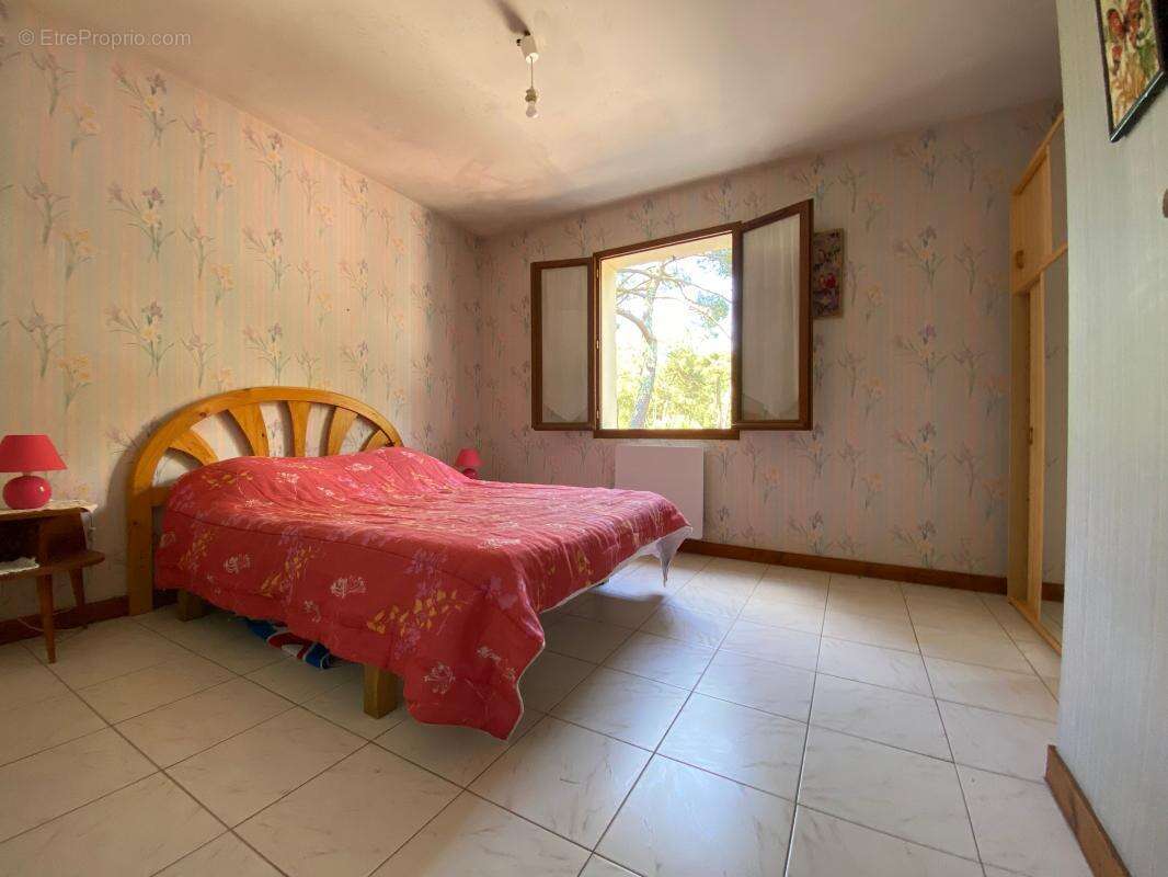 Maison à LES MATHES