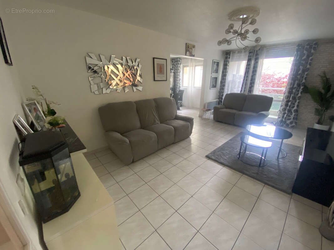 Appartement à SAINT-ETIENNE