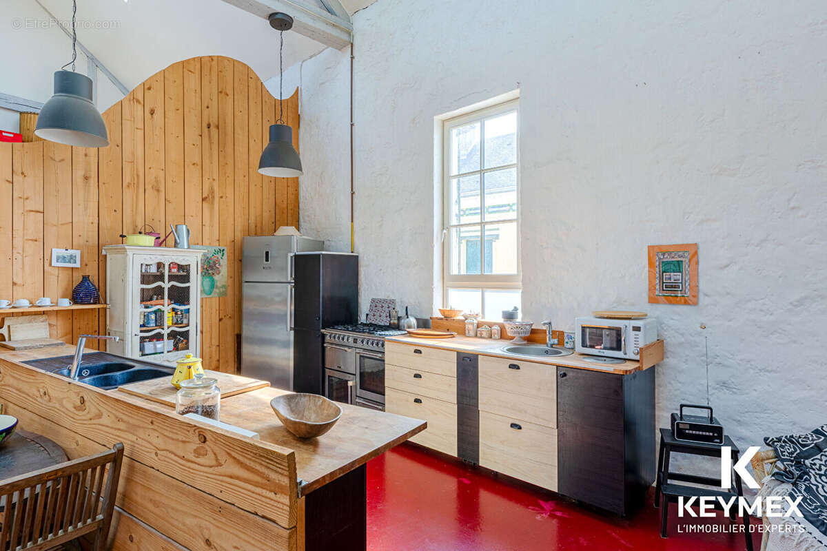 Appartement de caractère de 263 m² - Esprit loft -Sans copropriété - Cergy Village - photo 7