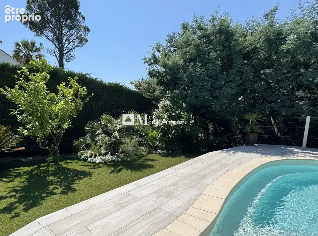 EN EXCLUSIVITÉ - Aux Issambres : Villa rénovée avec piscine, proche de la plage - Possibilité d’agrandissement - photo 21