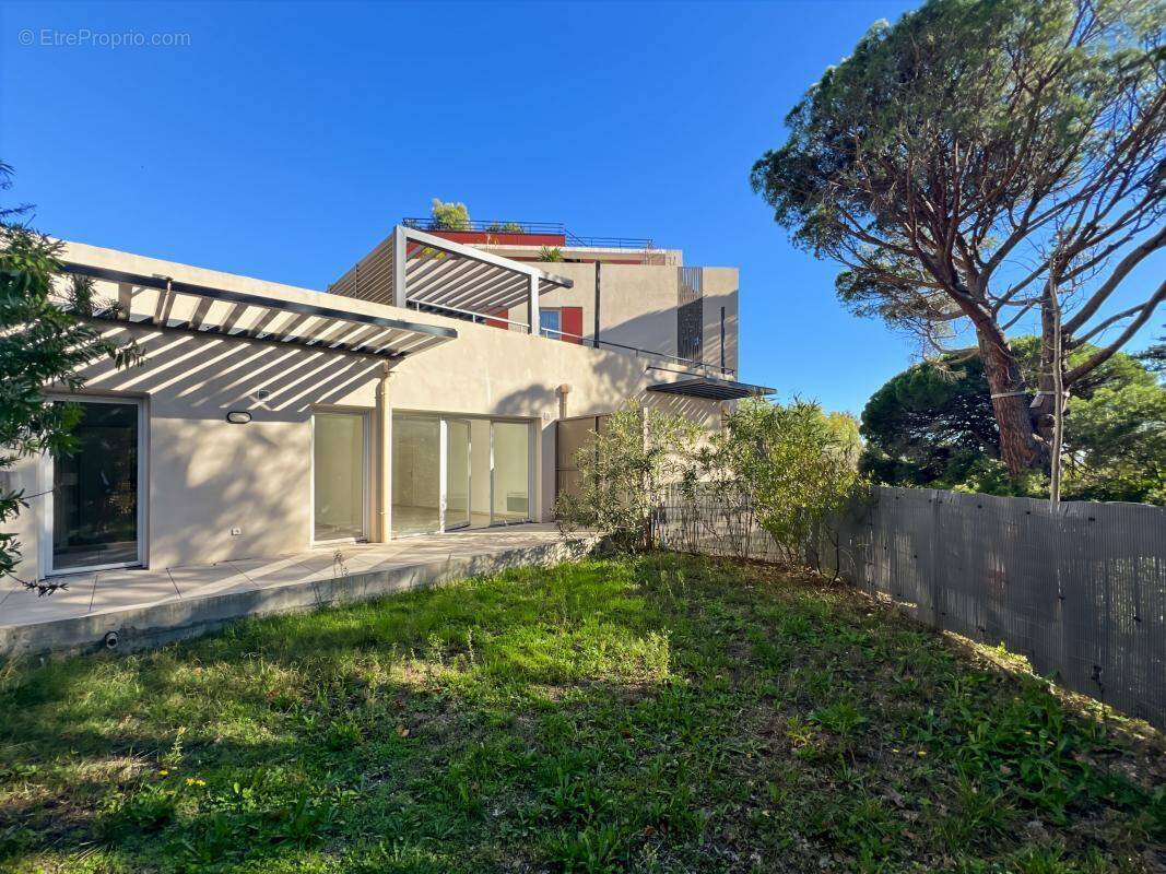 Appartement à FREJUS