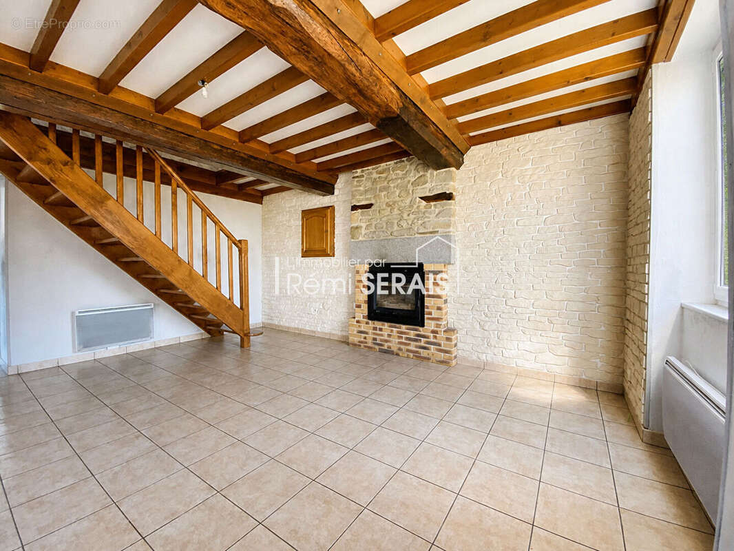 Maison en pierre avec dépendance et grand terrain à Lassy, un havre de paix en Normandie - photo 9