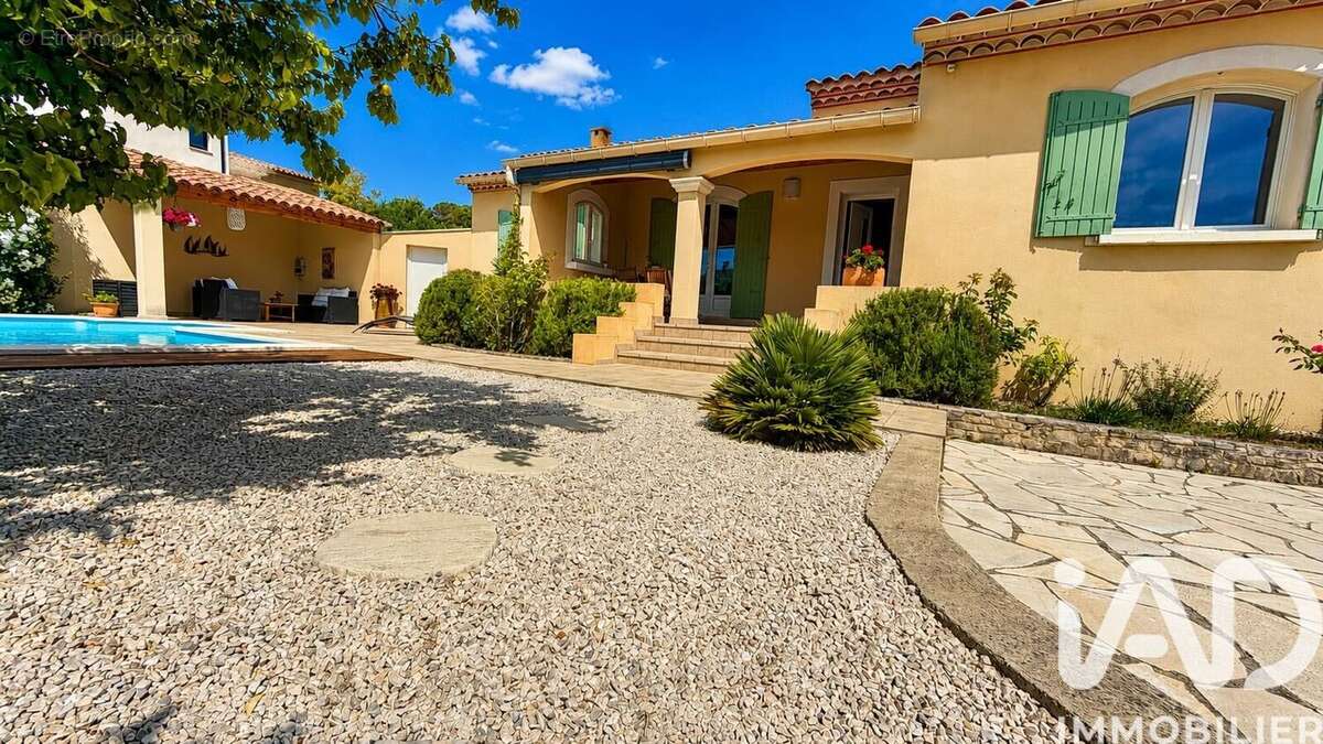 Photo 3 - Maison à SAINT-SATURNIN-LES-AVIGNON