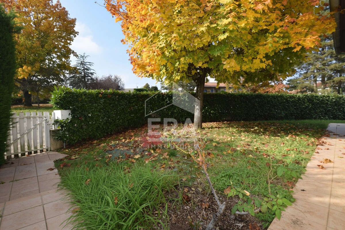 Maison à CHAZAY-D&#039;AZERGUES