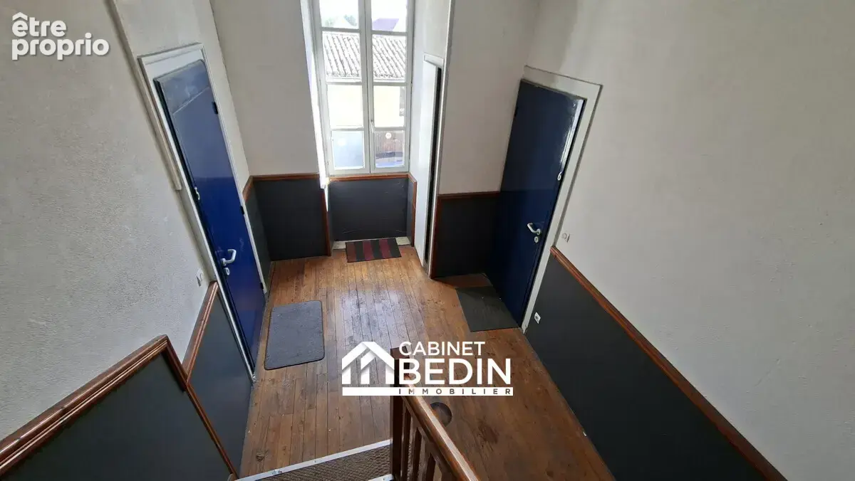 Appartement 359 m² à Saint-Andre-De-Cubzac  - photo 9