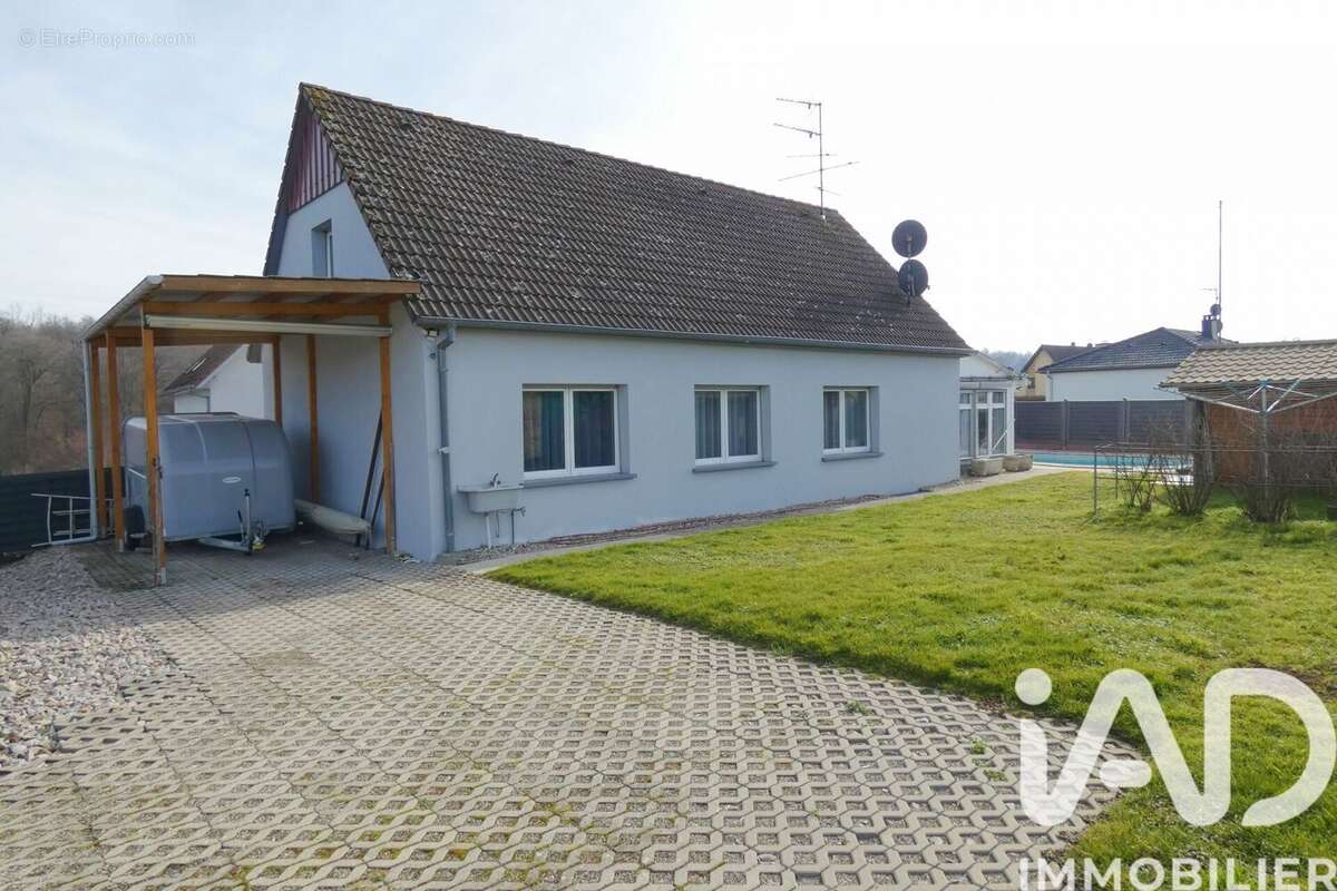 Photo 2 - Maison à HIRSINGUE