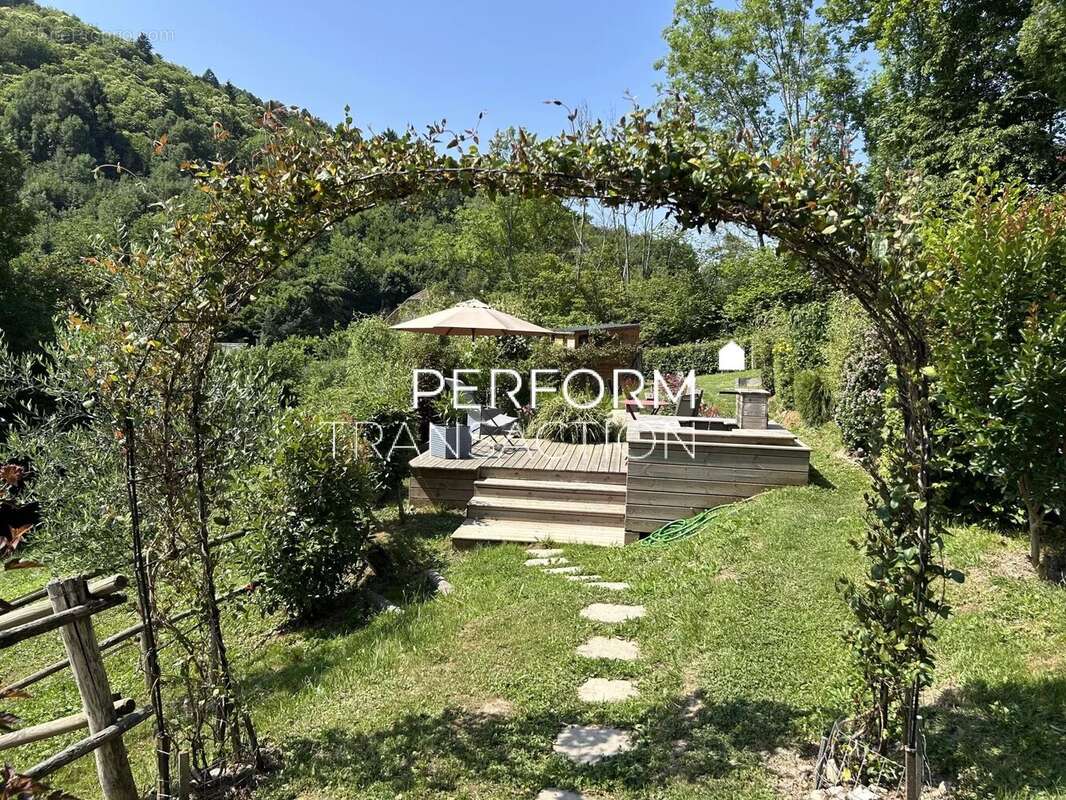 Maison à SAINT-MARTIN-D&#039;URIAGE