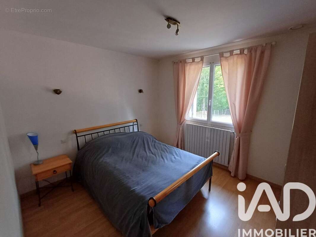 Maison 111 m² à Milhac-D'auberoche  - photo 6