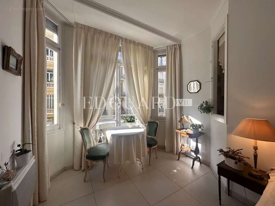 Appartement à MENTON