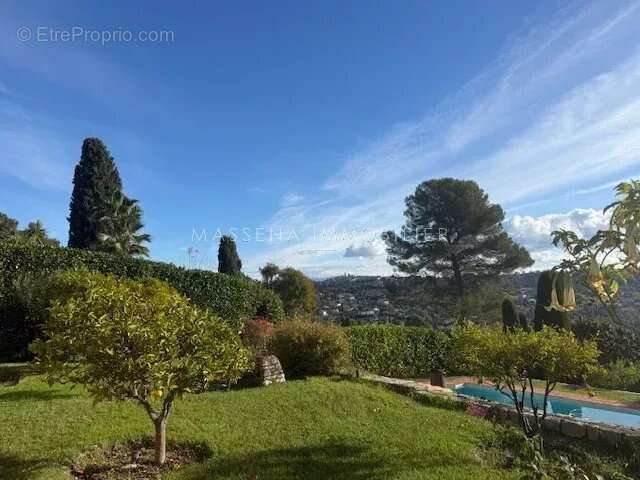 Maison à LA COLLE-SUR-LOUP