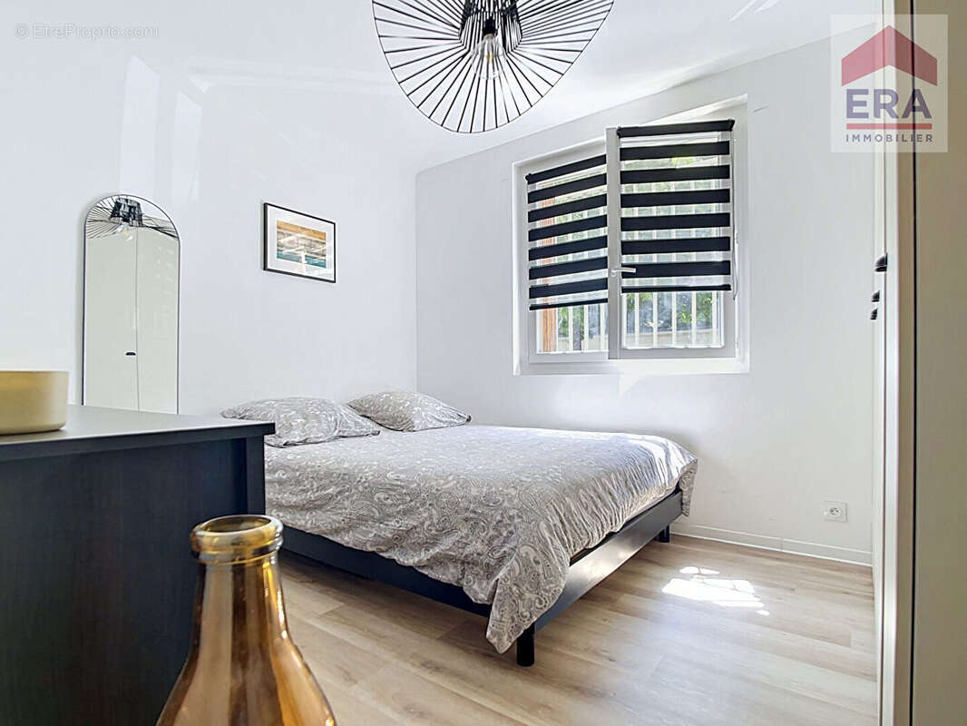 Appartement à MARSEILLE-5E