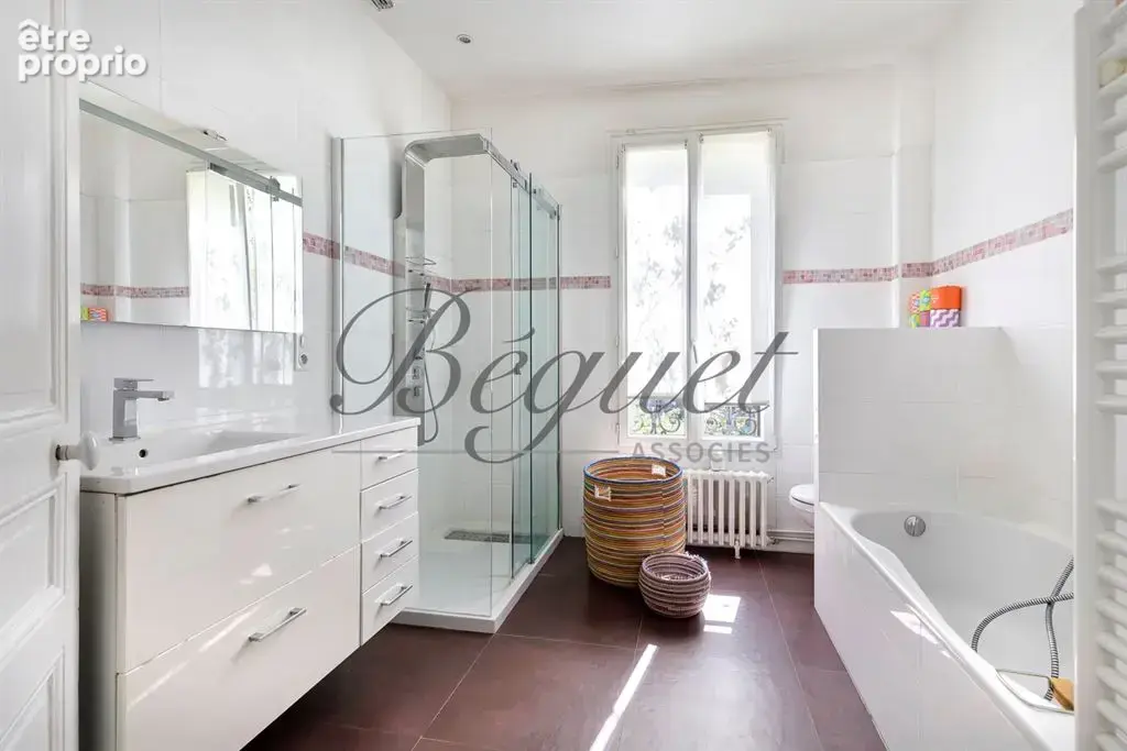 Paris 14e (75014), quartier Alésia — Maison familiale de 170 /207 m² avec terrasse, studio indépendant et stationnement - photo 15