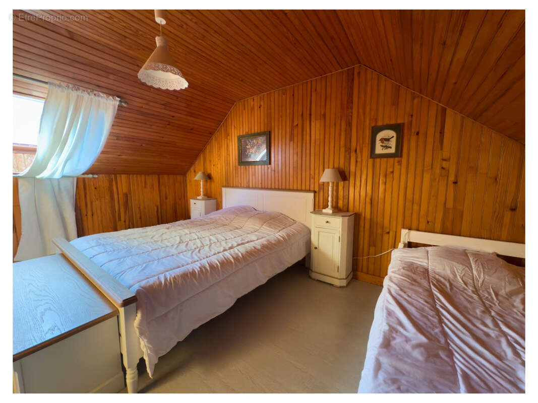 Maison à SAINT-AMAND-DE-COLY