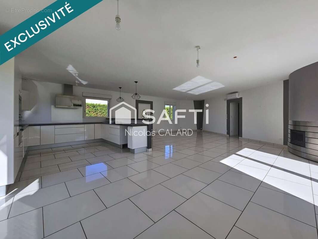 Maison 142 m² à Louhans  - photo 3