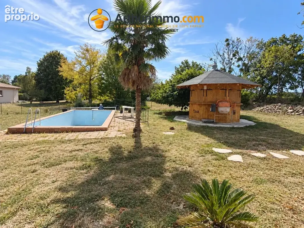 Maison plain-pied 143m² - 4 chambres - piscine - double garages - photo 2