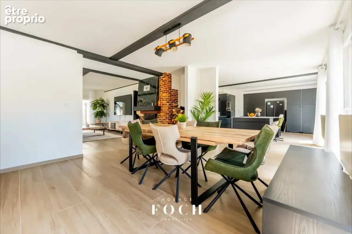 Maison 340 m² à Neuves-Maisons  - photo 2