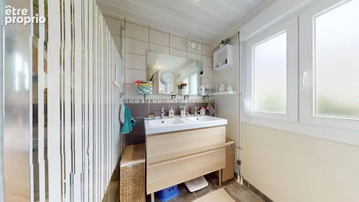 A VENDRE : Maison 6 pièces avec cour et jardin  ( à 20 mins de REIMS via l'autoroute A34) - photo 6
