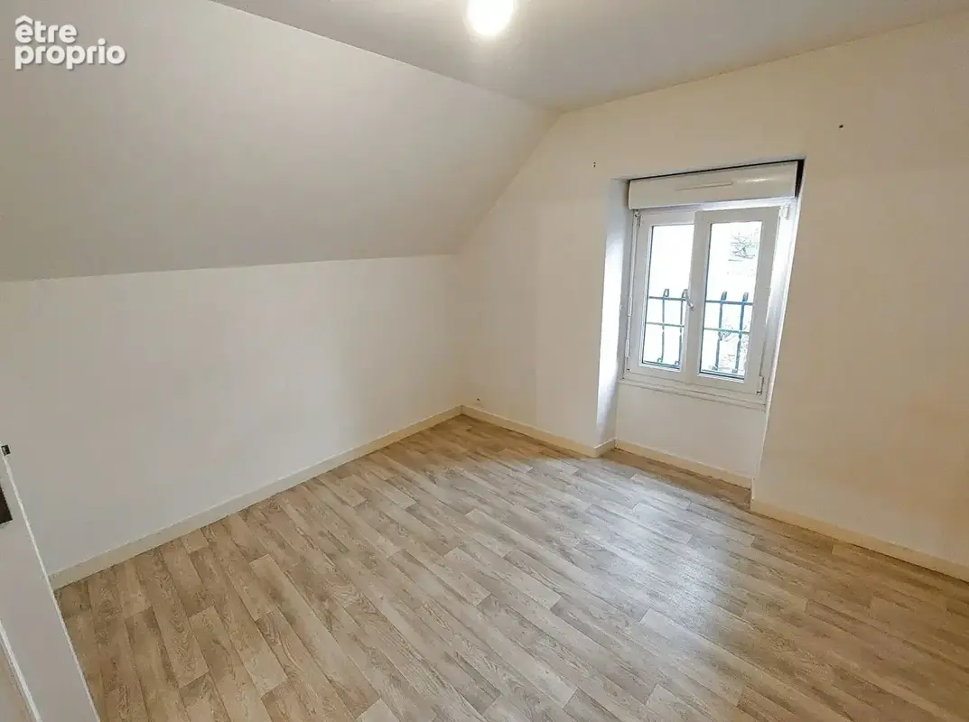 Immeuble appartement - centre ville - argentre du plessis - photo 8
