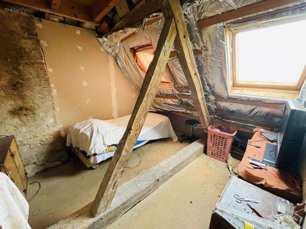 Maison à DRACY-SAINT-LOUP