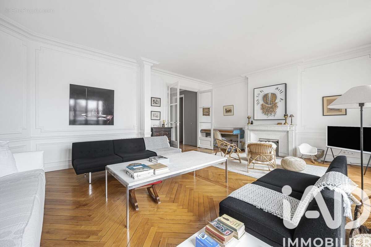 Photo 2 - Appartement à PARIS-16E