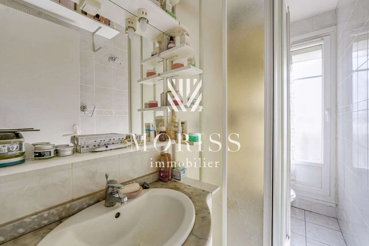 Appartement à PARIS-18E