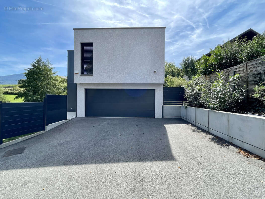 Maison à BARBERAZ