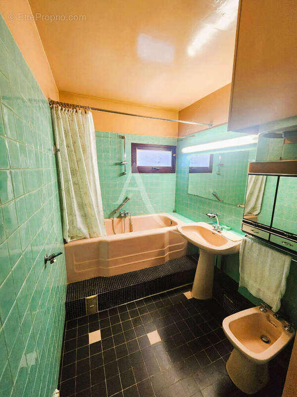 Appartement à FRESNES