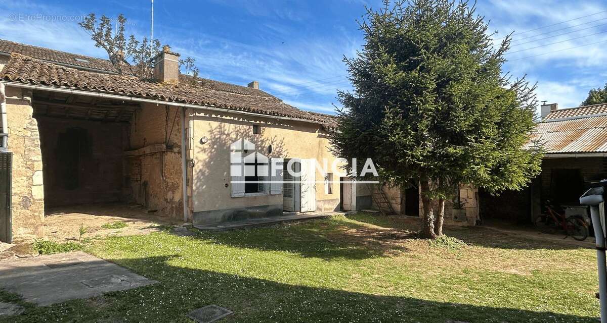 Maison à POITIERS