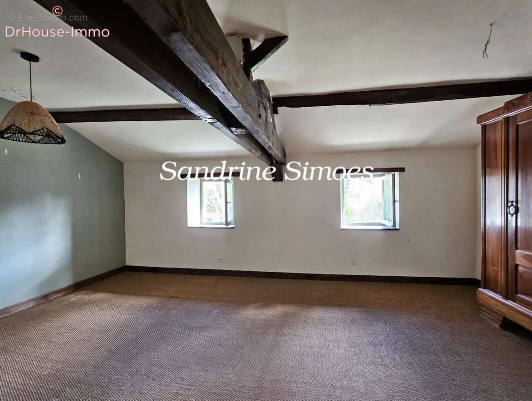 Maison à MONTMORILLON