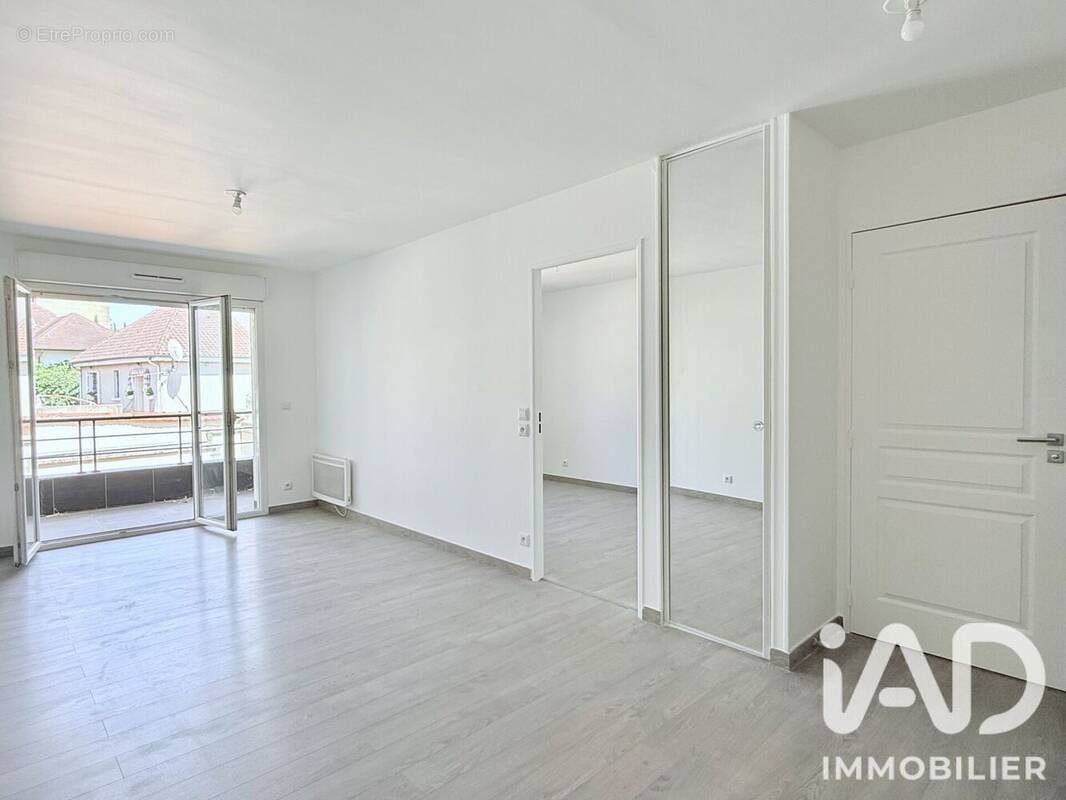 Photo 1 - Appartement à NEUILLY-PLAISANCE