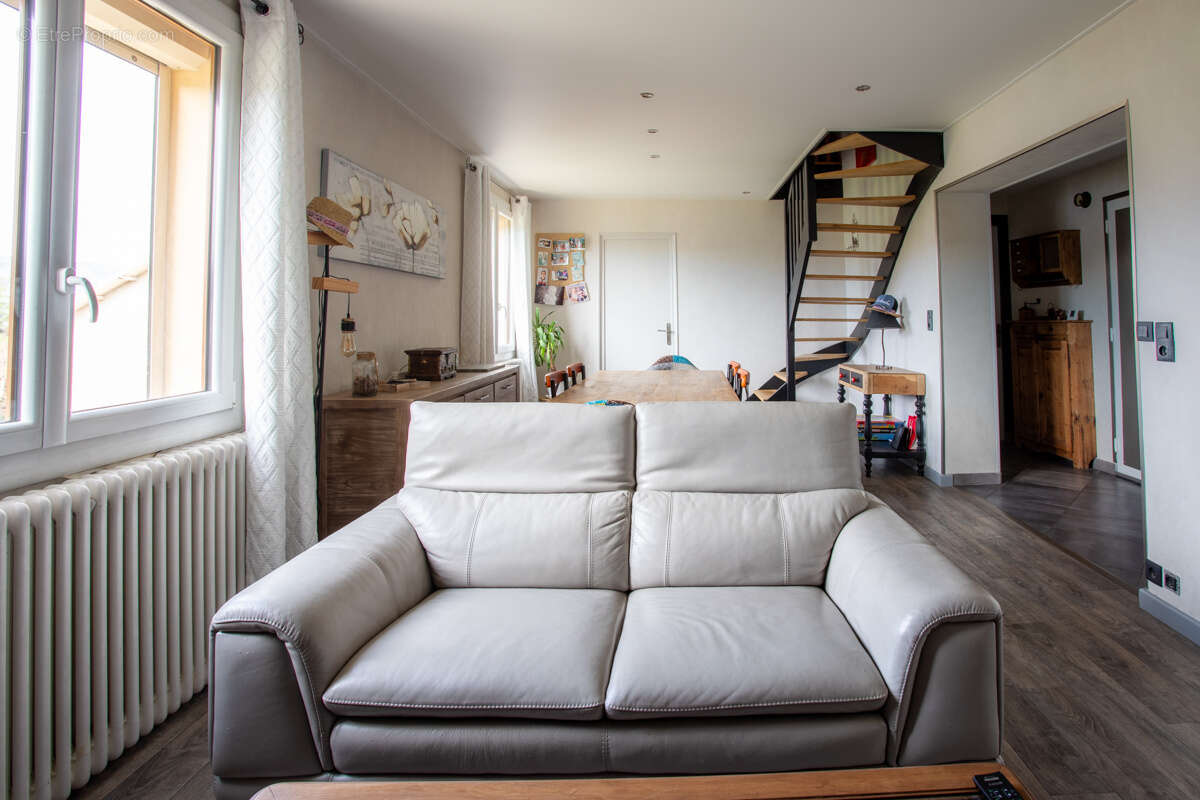 Autre à SAINT-ALBAN-LEYSSE