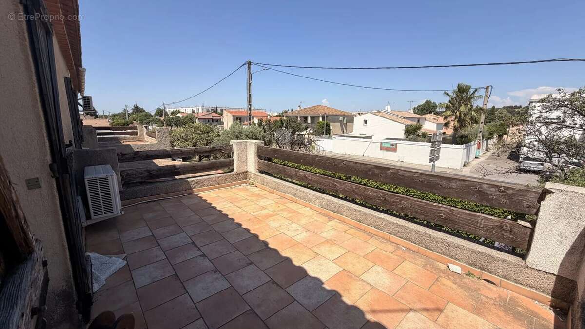 Maison 120 m² à Marignane  - photo 6