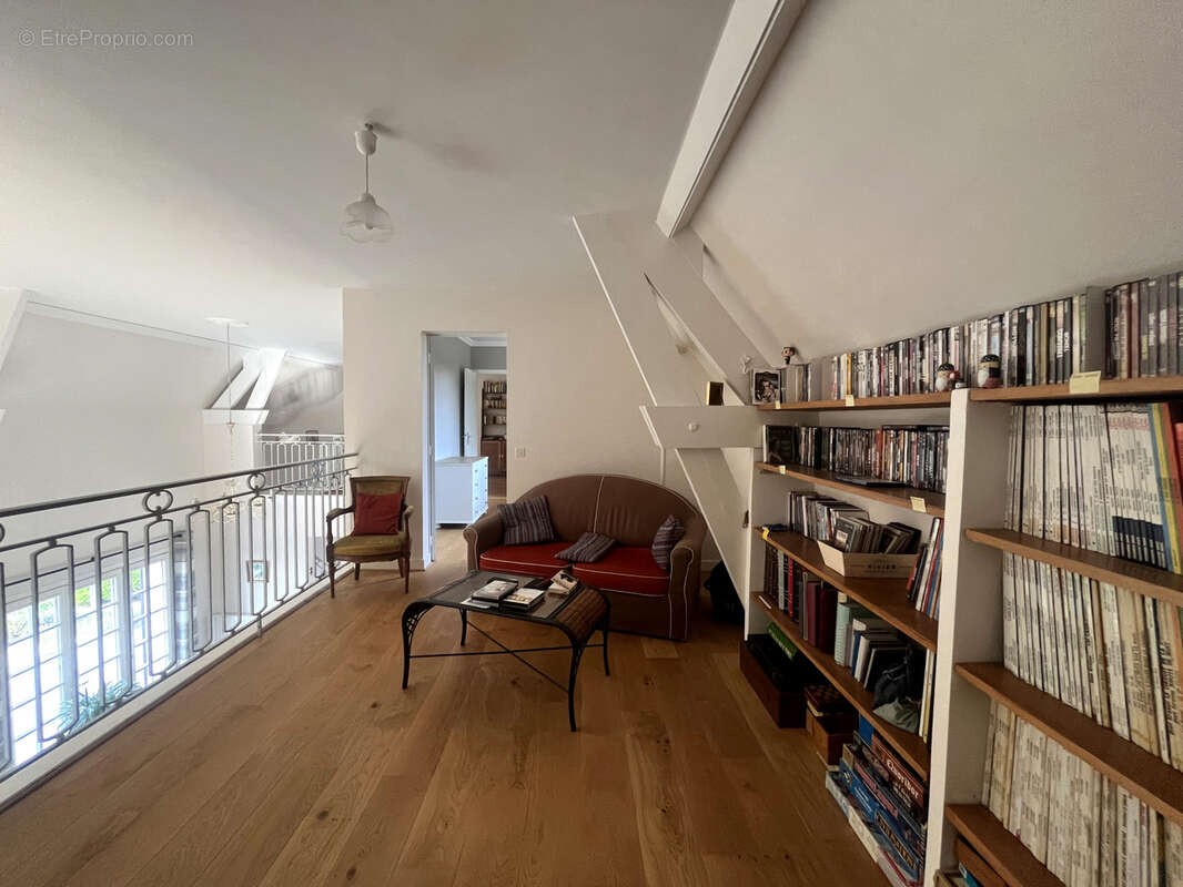 Maison à VAUX-SUR-AURE