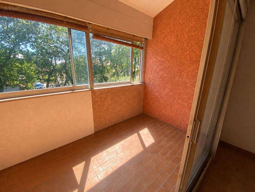 Appartement à SIX-FOURS-LES-PLAGES