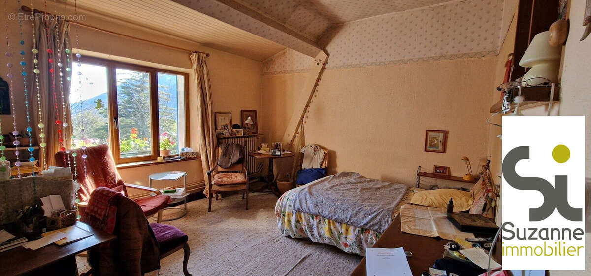 une 2e chambre exposée Est - Appartement à SAINT-NIZIER-DU-MOUCHEROTTE