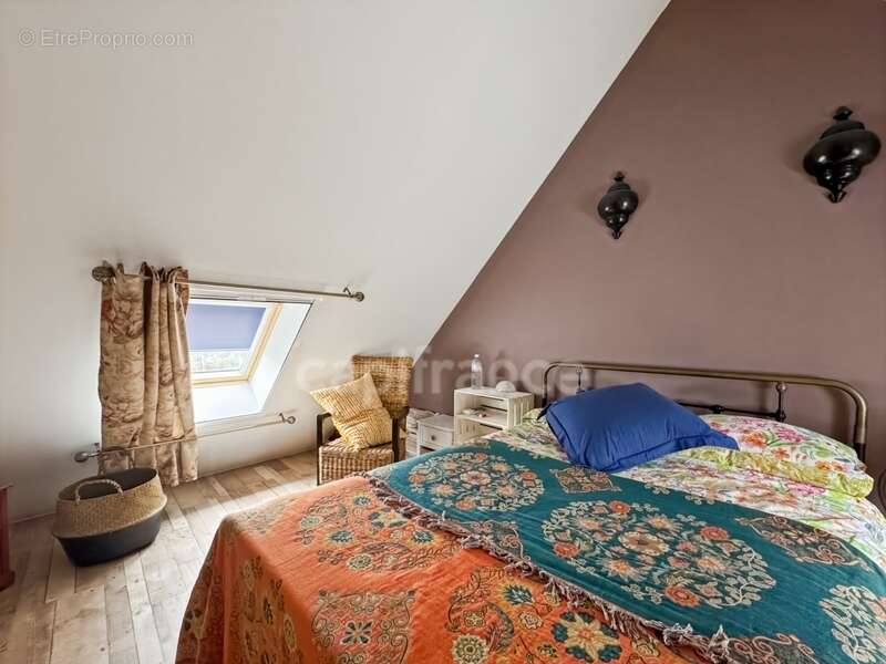 Maison à MOULINS-ENGILBERT