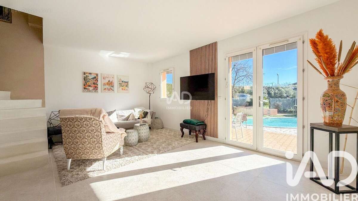 Photo 3 - Maison à FREJUS