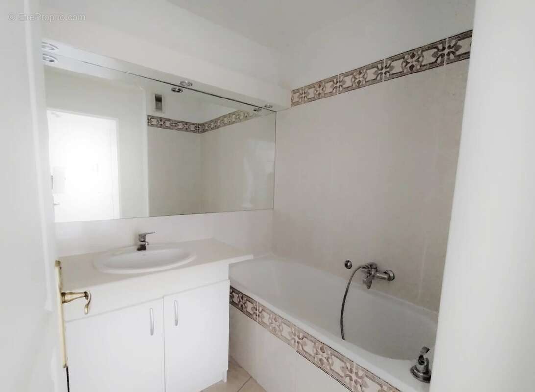Appartement à SAINT-RAPHAEL