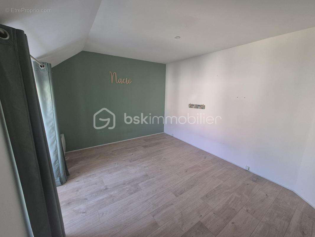 Maison à Venizy - photo 14