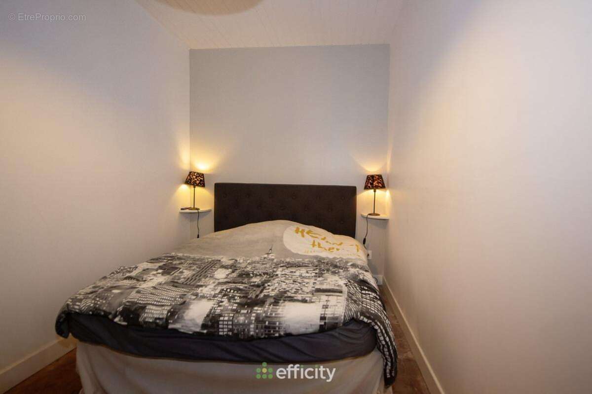 Maison à CERCY-LA-TOUR