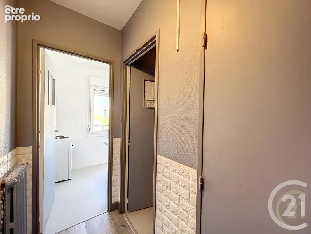 Appartement 1 pièce 35 m² à vendre à Troyes (10000) - photo 4