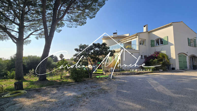 Maison à LA FARE-LES-OLIVIERS