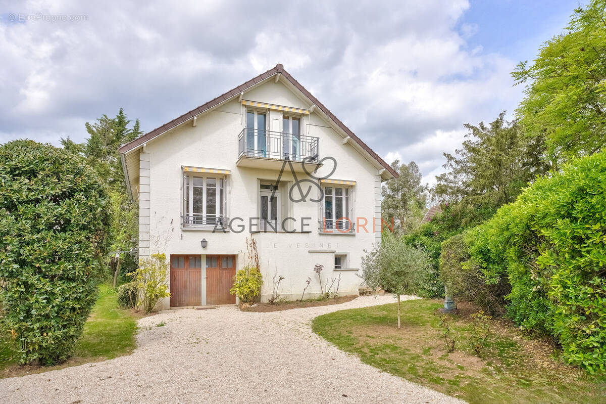 Maison à LE VESINET