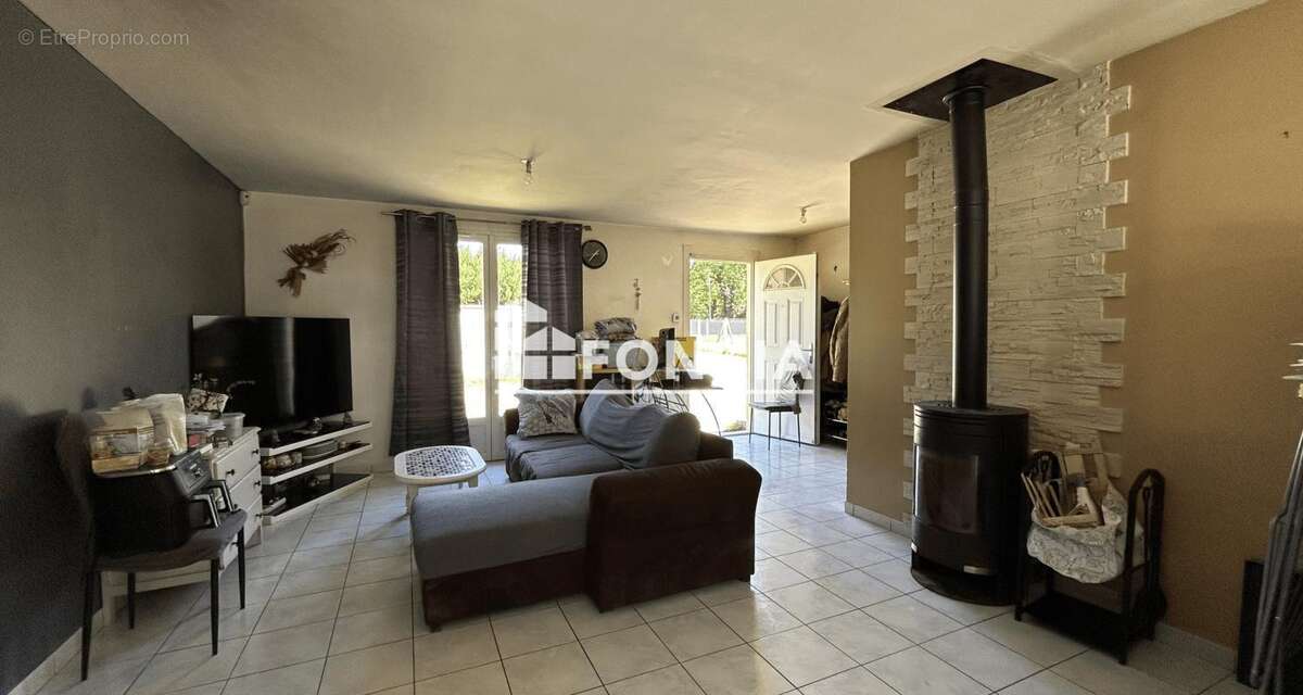 Maison à VERT-EN-DROUAIS