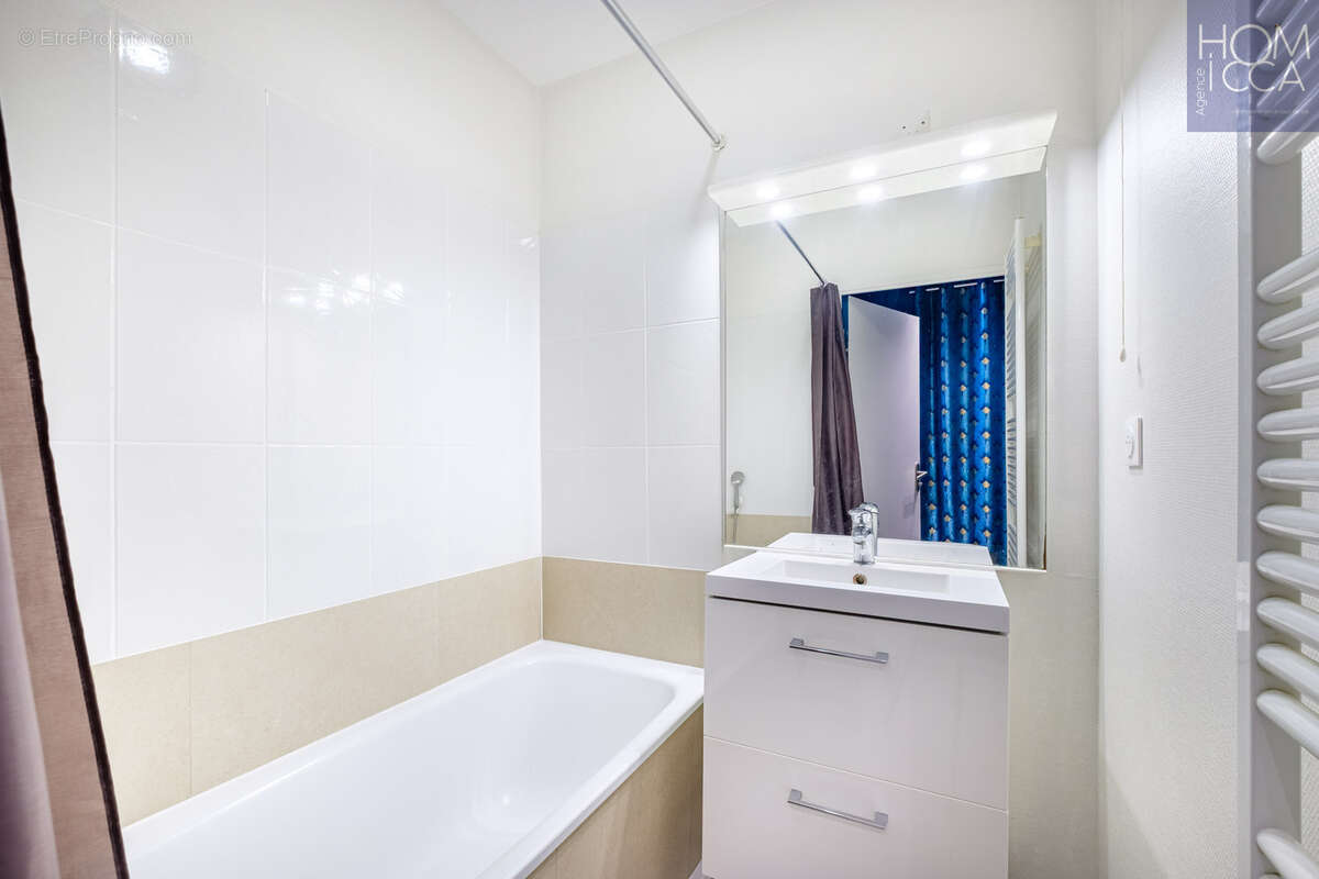 Appartement à TASSIN-LA-DEMI-LUNE