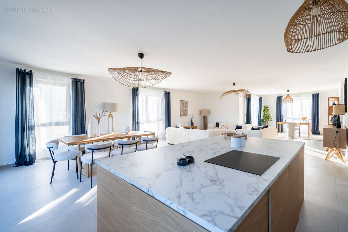 Appartement à CHAMPAGNE-AU-MONT-D'OR